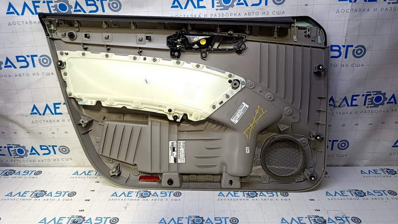Door trim card front right VW Passat b8 16-19 USA gray, with gray insert plastic, armrest leather, molding under the tree, scratches, crack, broken fastening