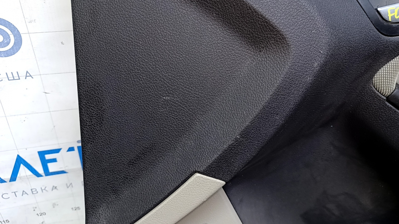 Door trim card front right Ford Focus mk3 11-18 beige, with black insert, armrest beige cloth, scuffs, scratches, needs cleaning