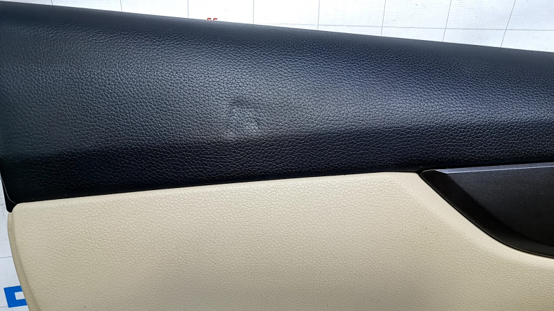 Door trim card front left Nissan Rogue 14-20 beige with beige insert plastic, armrest beige leather, molding gray structure, dent, scratches, whitened plastic