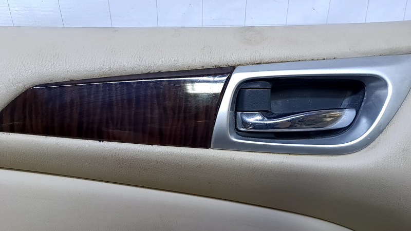 Door trim card front left Nissan Pathfinder 13-20 beige leather with beige insert, beige leather armrest, glossy wood molding, for seat memory, scratches, dents, whitened plastic, for dry cleaning