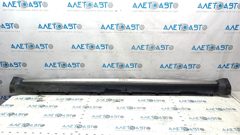 Left threshold Dodge Journey 11 - structure with chrome, Crossroad, scratches, tears of fasteners, pokes, no fasteners