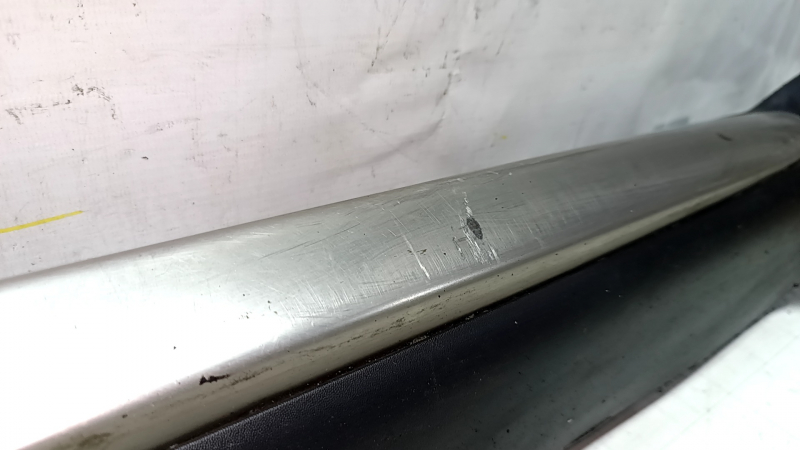 Right threshold Dodge Journey 11 - structure with chrome, Crossroad, scratches, tears of fasteners,