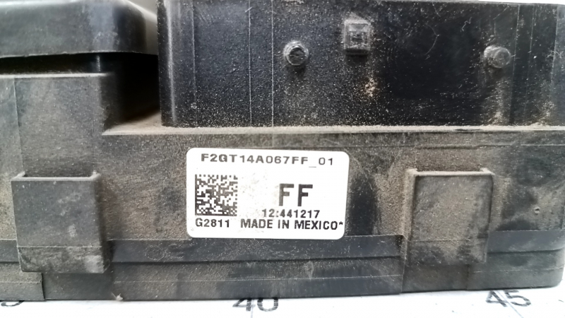 Lincoln MKX 16-18 Underhood Fuse Box Broken Fastener