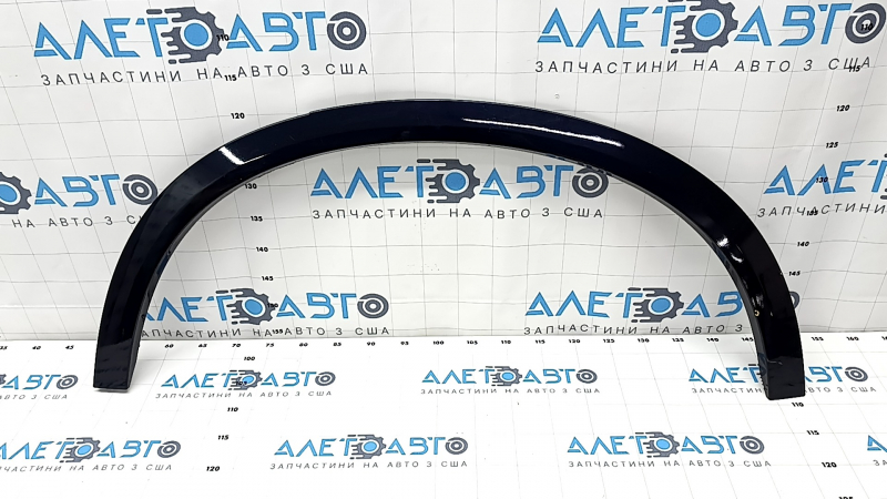 Rear left wing arch trim Volvo XC90 16-22 scratch, crack in fastening