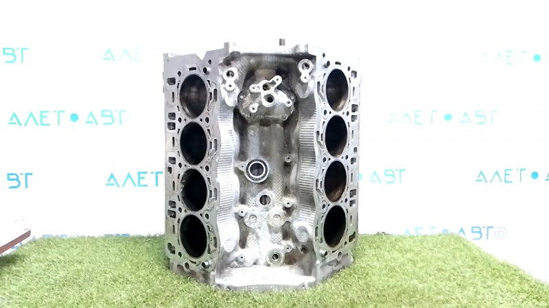 Bare cylinder block BMW X7 G07 19-20 4.4T N63B44D AWD for boring and sizing