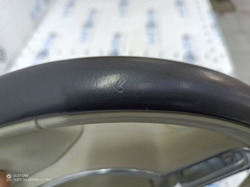 Bare steering wheel Volvo XC90 16-22 gray leather, without heating and petals, scratches, for dry cleaning