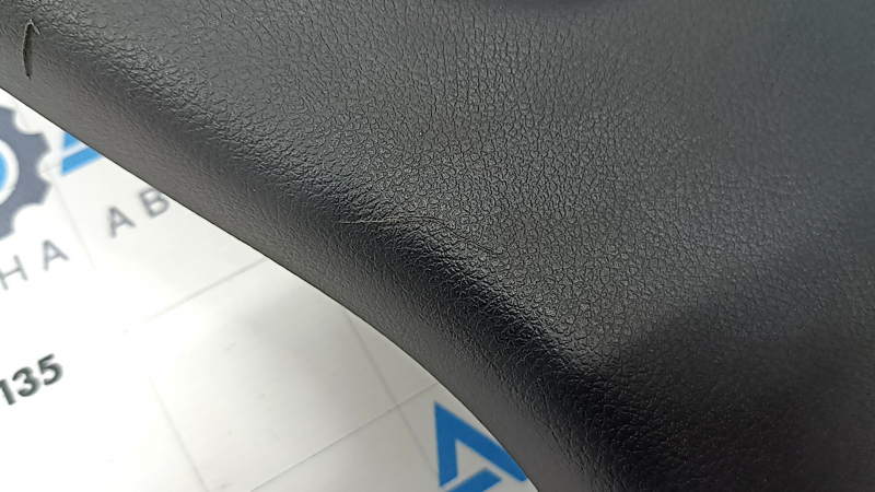 Arch trim right upper Nissan Rogue Sport 17-19 black, scratches