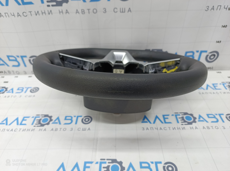 Naked steering wheel Nissan Rogue Sport 17-19 rubber black, worn
