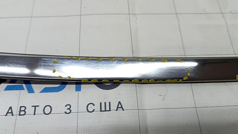 Upper door molding front left Nissan Rogue Sport 17-19 chrome, dents