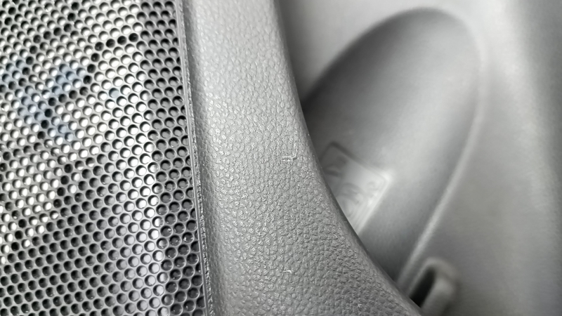 Door trim card rear right Subaru Forester 19- SK black with gray insert cloth, armrest gray leather, dry cleanable, scratches, tear