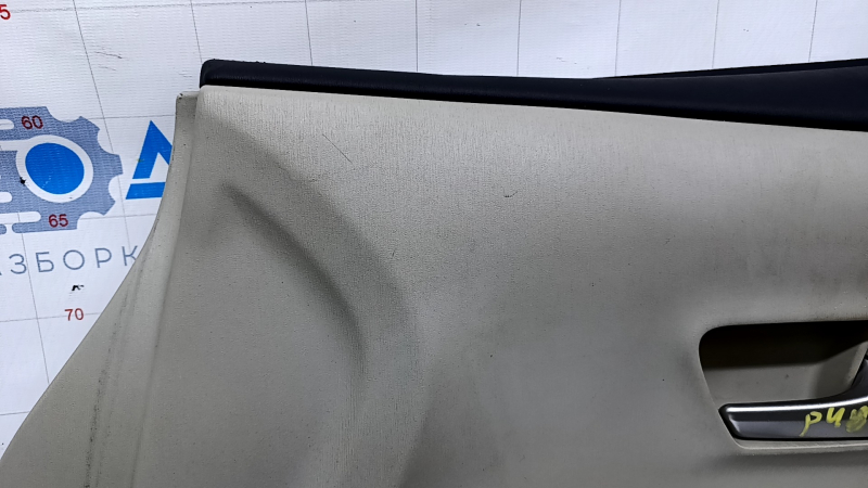 Door trim card front right Toyota Prius V 12-17 gray with gray insert cloth, armrest gray cloth, scuffs, abrasions, scratches, peeling coating on the handle, for dry cleaning Used