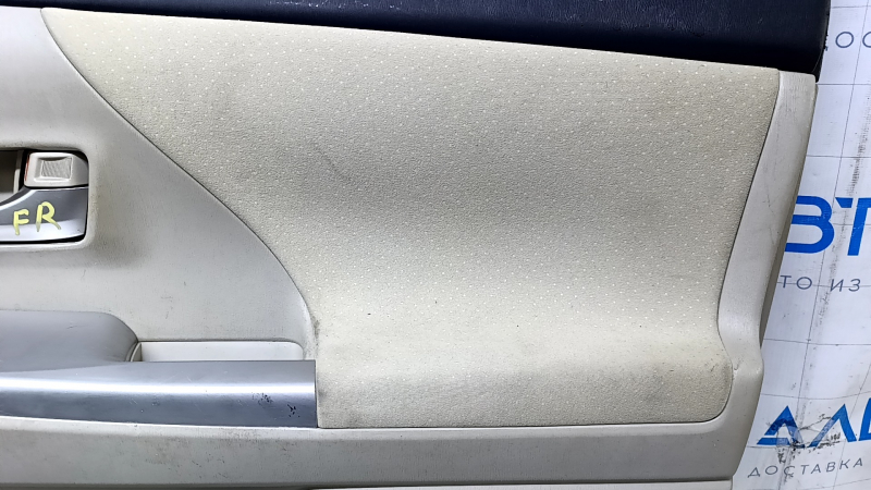 Door trim card front right Toyota Prius V 12-17 gray with gray insert cloth, armrest gray cloth, scuffs, abrasions, scratches, peeling coating on the handle, for dry cleaning Used