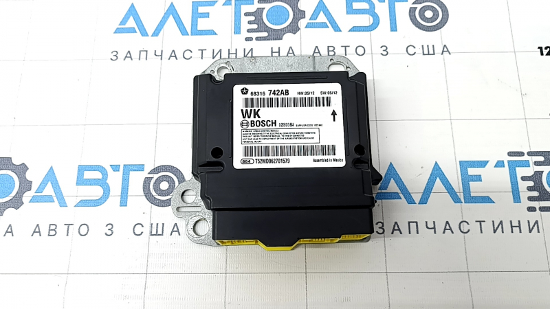 SRS airbag module computer airbags Jeep Grand Cherokee WK2 16 Used