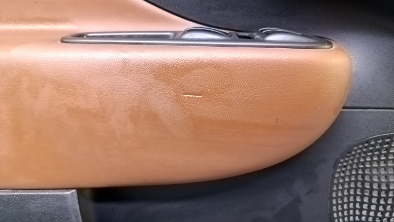 Door trim card front left Fiat 500L 14 - black with brown insert leather, armrest brown leather, scuffs, scratches, dents Used