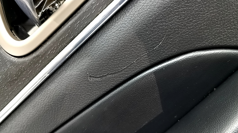 Door trim card rear left Jeep Grand Cherokee WK2 17- black, with black insert leather, armrest leather, molding with chrome, under matte black wood, scratches, for cleaning, whitened plastic Used