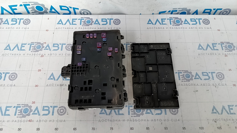 Underhood fuse box Ford Fusion mk5 13-20 1.6T, 2.5 broken fasteners used