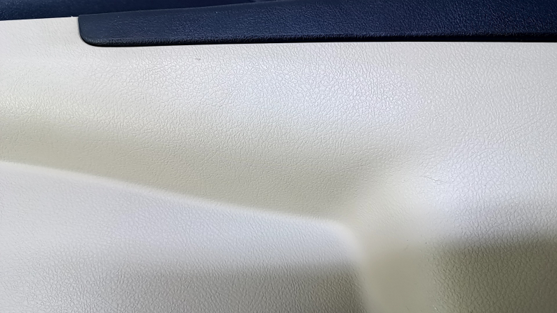 Door trim card front right Toyota Camry v50 12-14 usa beige with black insert plastic, armrest beige leather, dents, scratches, abrasions Used