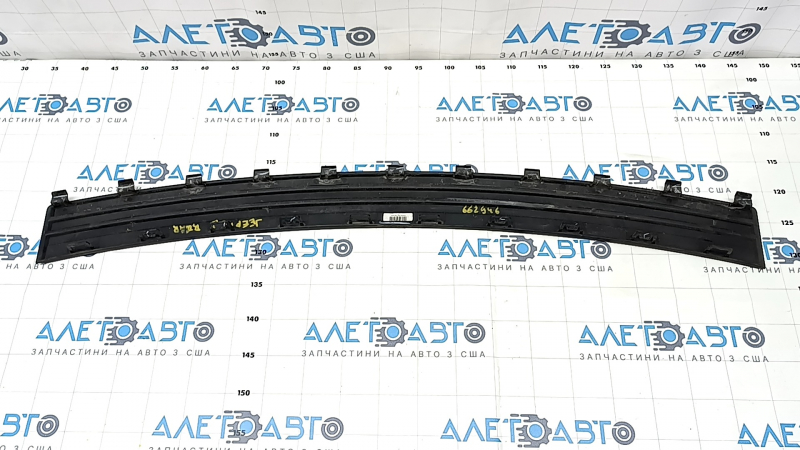 Rear bumper trim top Jeep Grand Cherokee WK2 11-21 structure, scratches