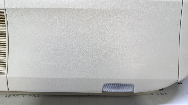 Door trim card front right Lexus RX350 RX450h 10-15 beige with beige insert leather, armrest beige leather, scratches, abrasions, whitened plastic
