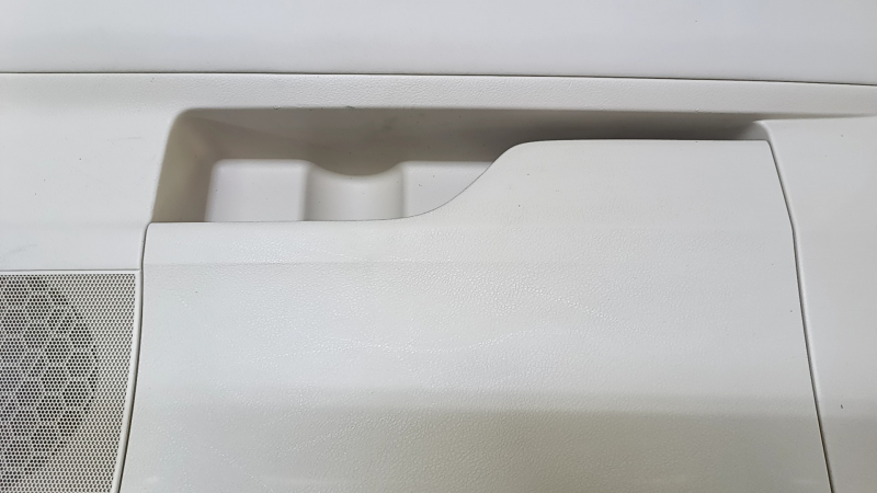 Door trim card front right Lexus RX350 RX450h 10-15 beige with beige insert leather, armrest beige leather, scratches, abrasions, whitened plastic