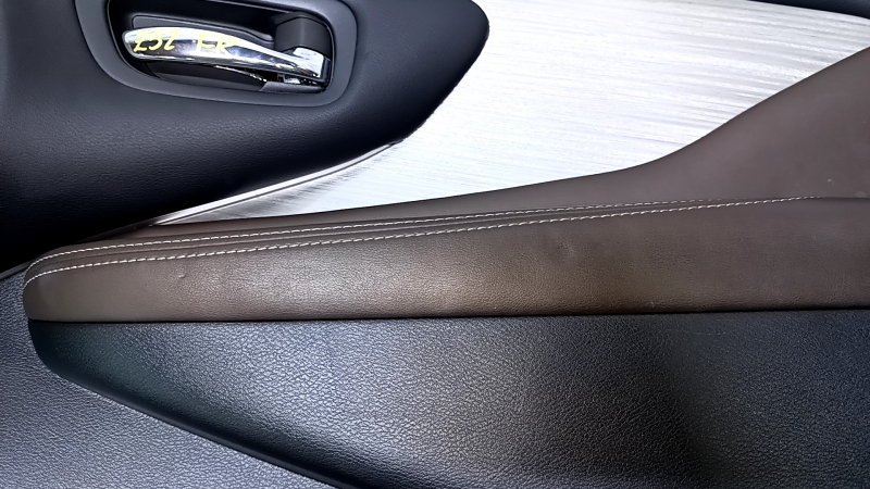 Door trim card front right Nissan Murano z52 15-17 black with brown insert leather, armrest brown leather, molding gray gloss, scratches, pokes, abrasions, dents