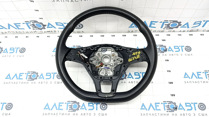 Naked steering wheel VW Jetta 19 - leather black with heating, folds on the leather, scratches
