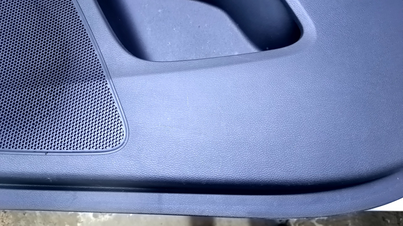 Door trim card front right Jeep Cherokee KL 14-18 black with black insert leather, armrest black leather, molding dark wood structure, scratches, abrasions, dents