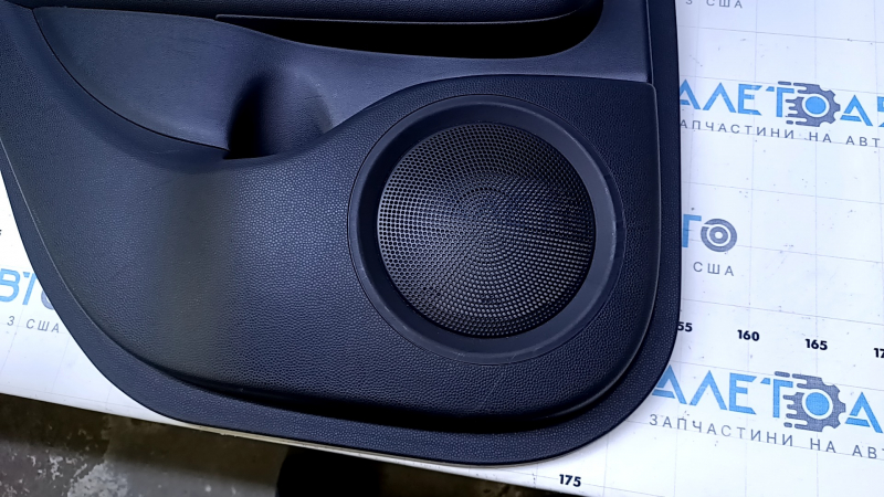 Door trim card rear left Kia Soul 14-19 black with black insert cloth, armrest black leather, scratches, abrasions