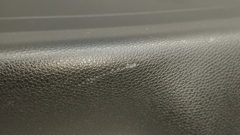 Trunk door trim central Mercedes GLC 16-22 black, worn