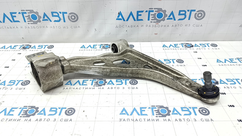 Lower front right arm Infiniti QX50 19 - cracked silent block and dust cover