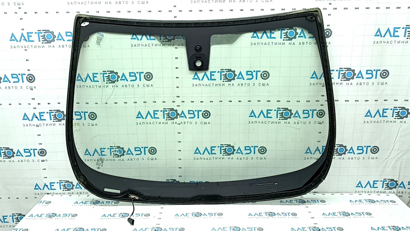 Ford Ecosport 18-22 windshield with heated wiper zone, air along the edge, sand