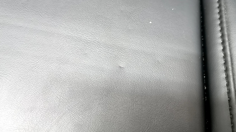 Rear row of seats 2nd row Jeep Cherokee KL 19 - black leather with perforation, for cleaning, scratches, dents