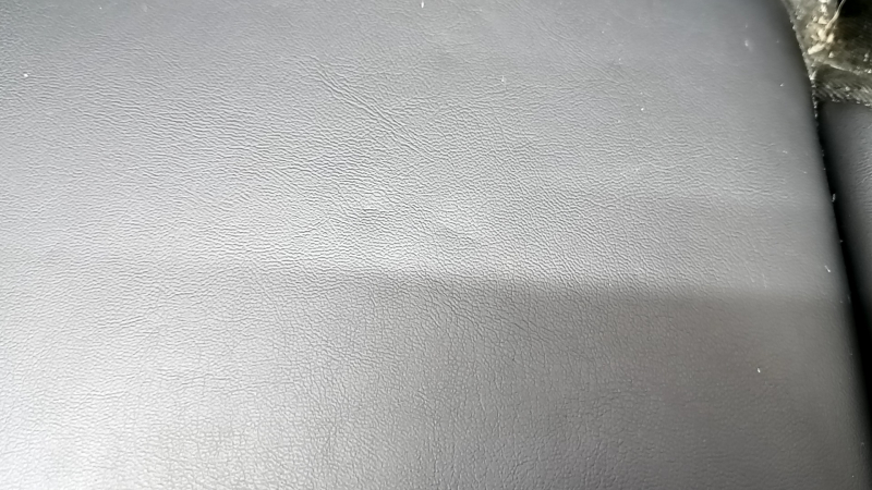 Rear row of seats 2nd row Jeep Cherokee KL 19 - black leather with perforation, for cleaning, scratches, dents