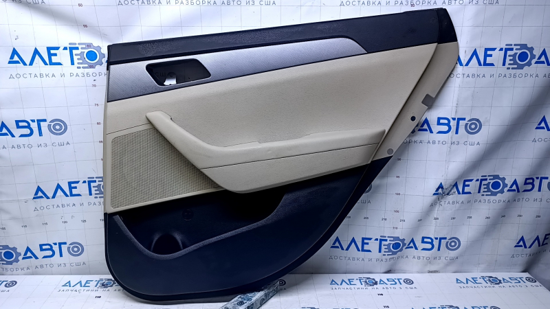 Door trim card rear right Hyundai Sonata 15-17 black with beige insert plastic, armrest beige rubber, gray molding structure, dents, scratches, abrasions