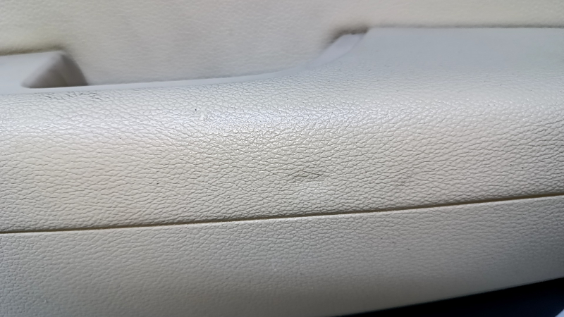 Door trim card rear right Hyundai Sonata 15-17 black with beige insert rubber, armrest beige rubber, molding carbon, dents, scuffs, scratches, abrasions