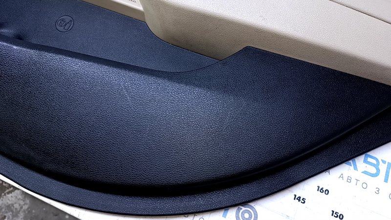 Door trim card rear right Hyundai Sonata 15-17 black with beige insert rubber, armrest beige rubber, molding carbon, dents, scuffs, scratches, abrasions