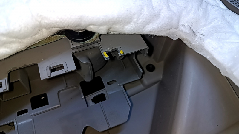 Door trim card rear right Hyundai Sonata 15-17 black with gray insert plastic, armrest gray leather, gray molding structure, dents, scratches, abrasions