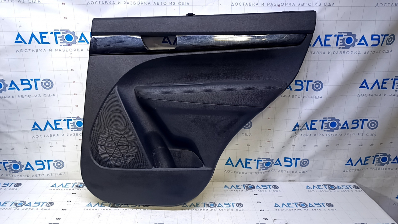 Door trim card rear right Kia Sorento 10-15 black with black insert plastic, armrest black leather, molding black wood gloss, with curtain, scratches, abrasions, scuffs
