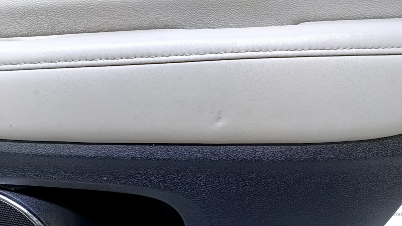 Door trim card rear right Honda HR-V 16-22 black with gray insert leather, armrest gray leather, for dry cleaning, scratches, abrasions, dent