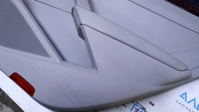 Door trim card rear right VW Passat b7 12-15 USA gray with gray insert plastic, armrest gray leather, molding dark wood gloss, with tweeter, with backlight, scuffs, scratches, dents