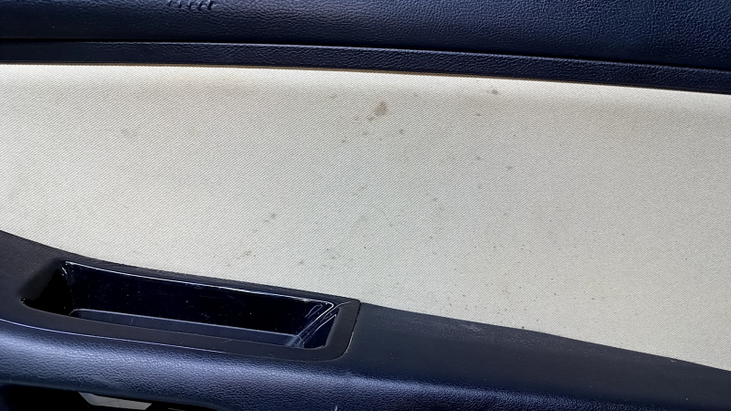 Door trim card rear right Ford Edge 15-18 black with beige insert cloth, armrest black leather, molding gray structure, scuffs, abrasions, scratches, for dry cleaning