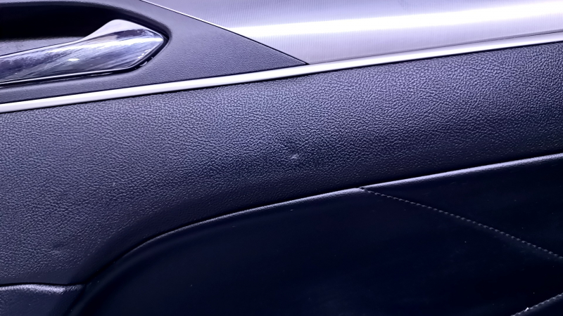 Door trim card rear right Lincoln MKC 15- black with black insert leather, armrest black leather, molding gray structure, abrasions, scratches, dents, bumps
