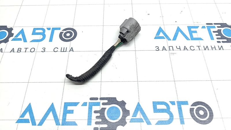 Chip for cooling fan motor left Toyota Prius 50 16-