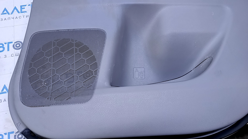 Door trim card rear right Toyota Highlander 14-16 gray with black insert cloth, armrest black cloth, molding gray structure, scratches, abrasions, for dry cleaning