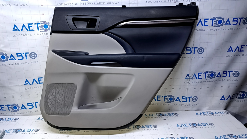 Door trim card rear right Toyota Highlander 14-16 gray with black insert leather, armrest black leather, molding under the tree structure, with illumination, with curtain, scratches, abrasions, fractu