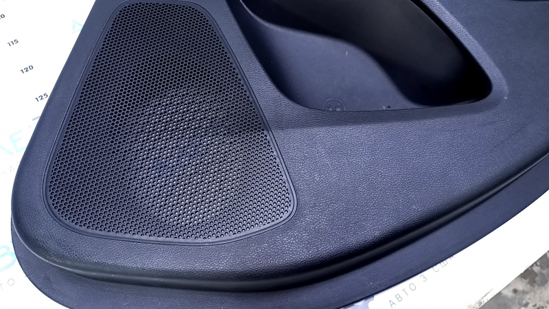 Door trim card rear right Jeep Cherokee KL 14-18 black with black insert leather, armrest black leather red stitching, molding dark wood, scratches, dents, abrasions, chips