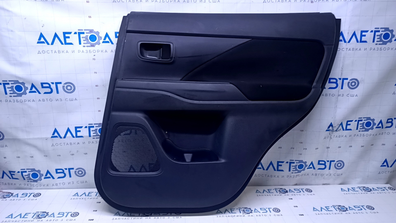 Door trim card rear right Mitsubishi Outlander 14-21 black with black insert cloth, armrest black cloth, scratches, abrasions, scale