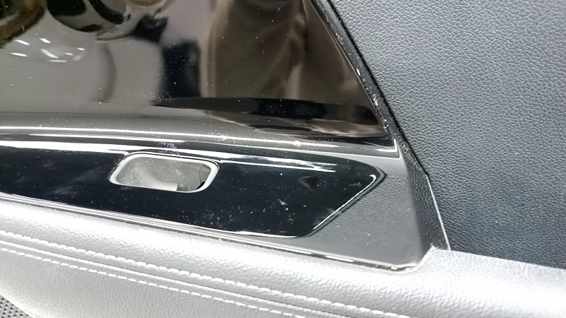 Door trim card rear right Kia Niro 17-22 HEV, PHEV black, glossy insert, without heating, armrest leather, scratches