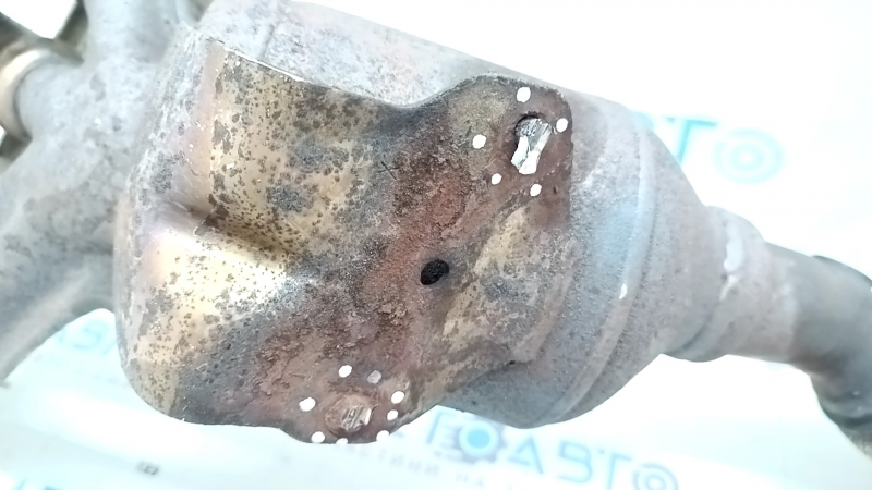 Exhaust manifold with catalytic converter Ford Fusion mk5 17-20 hybrid rusty, mesh torn, bolts broken