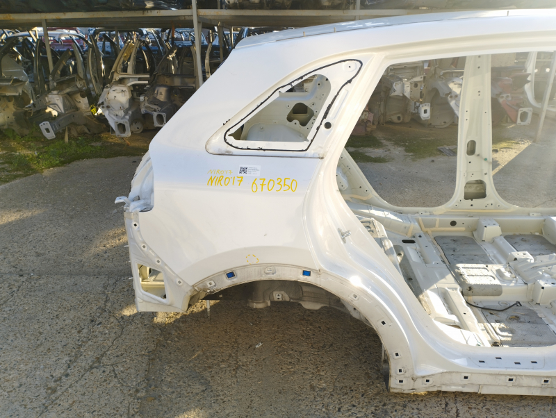 Quarter wing rear right Kia Niro 17-22 HEV, PHEV, white, on the body, bumps